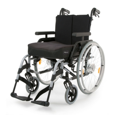 Mechanické invalidní vozíky Mechanický invalidní vozík  foto