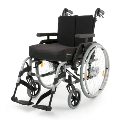 Mechanické invalidní vozíky Mechanický invalidní vozík  foto