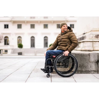 Invalidní vozík odlehčený Quickie QS5 X foto